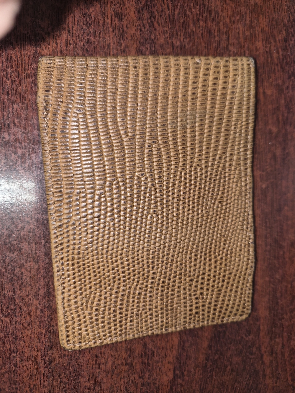 Men's Tan Lizard-Texture Leather Bifold Wallet
